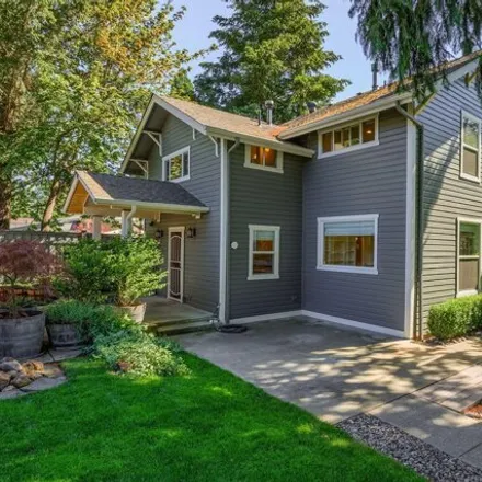 Image 5 - 111 Cedar St, Rogue River, Oregon, 97537 - House for sale