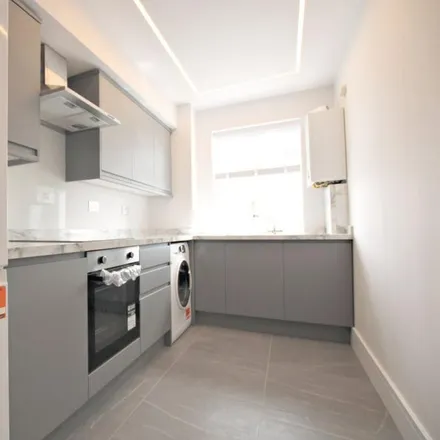 Rent this 2 bed apartment on Ashford Court in Ashford Road, London