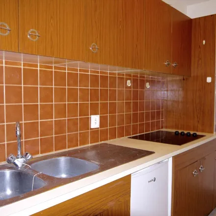 Rent this 2 bed apartment on 40 Rue de la Fraternité in 47300 Villeneuve-sur-Lot, France