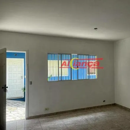 Rent this 3 bed house on Rua Antônio Guedes da Silva in Gopoúva, Guarulhos - SP