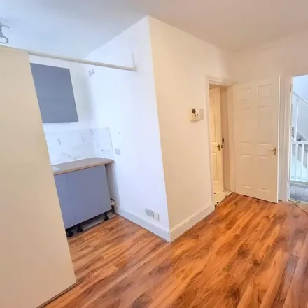 Rent this studio apartment on Alderton Crescent in London, NW4 3XU
