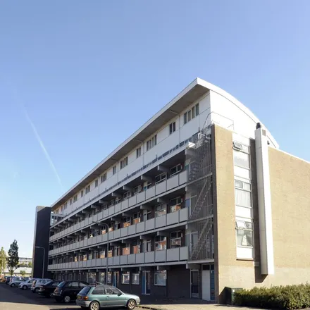 Rent this 2 bed apartment on Evertsenplein 66a in 3221 BK Hellevoetsluis, Netherlands