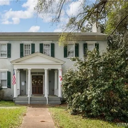 Image 1 - 1001 South Street, Greensboro, Hale County, AL 36744, USA - House for sale