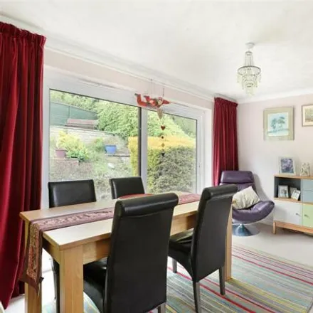 Image 5 - The Roundabouts, Brimscombe, GL5 2PX, United Kingdom - House for sale