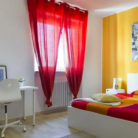 Image 4 - Via Basilea, 20152 Milan MI, Italy - Room for rent