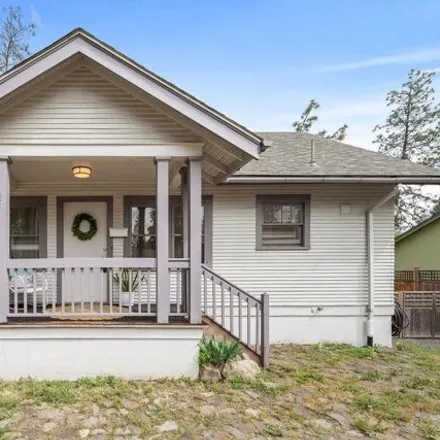 Buy this 4 bed house on 75 East 29th Avenue in Spokane, WA 99203