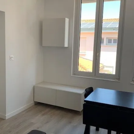 Rent this 2 bed apartment on 9 Impasse Troy in 31200 Toulouse, France