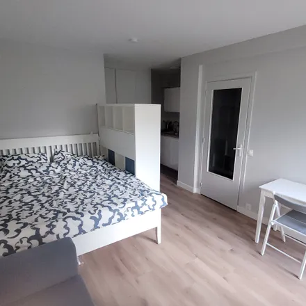 Rent this 2 bed apartment on 49 Avenue de Colmar in 92500 Rueil-Malmaison, France