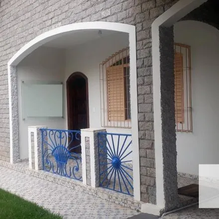 Buy this 8 bed house on Hotel Coroados in Avenida Doutor Francisco Masseli, Centro