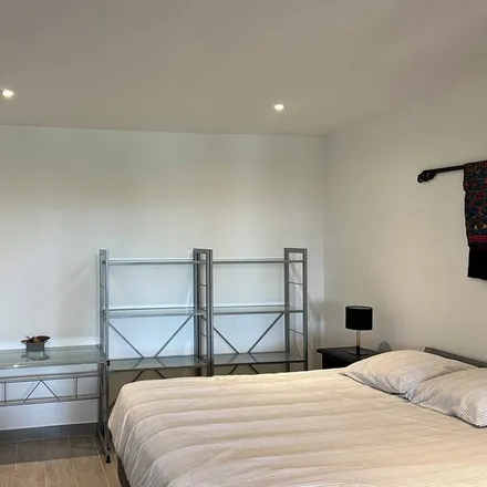 Rent this 2 bed apartment on 83740 La Cadière-d'Azur