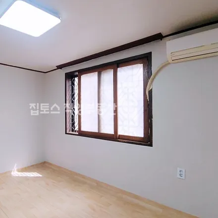 Image 2 - 서울특별시 서초구 반포동 721-16 - Apartment for rent