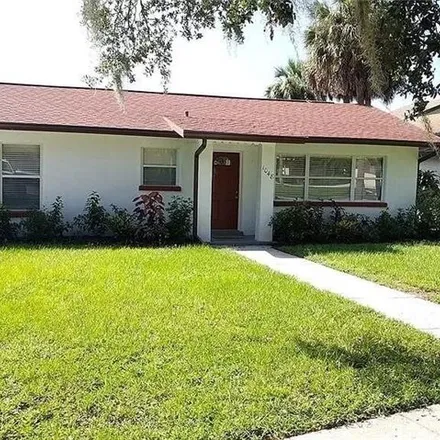 Rent this 2 bed house on 1098 Sylvan Drive in Sarasota, FL 34234