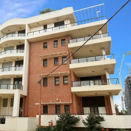 Image 3 - 1-5 Hogben Street, Kogarah NSW 2217, Australia - Apartment for rent