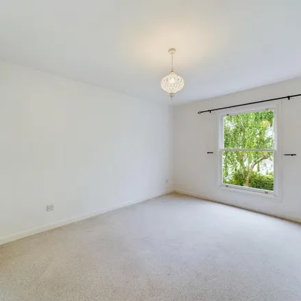 Image 3 - 4 Colleton Crescent, Exeter, EX2 4DG, United Kingdom - Apartment for rent