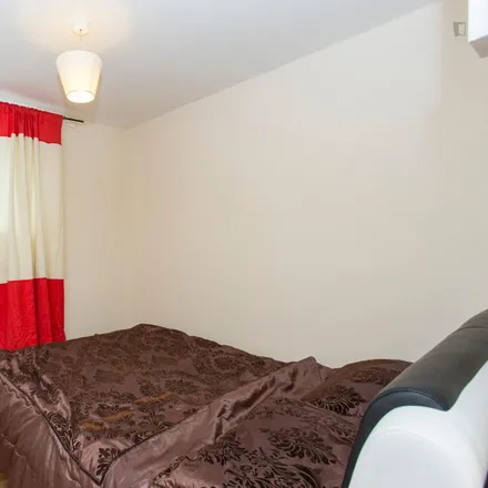 Image 1 - New Cross Road / Besson Street, New Cross Road, London, SE14 5BD, United Kingdom - Room for rent