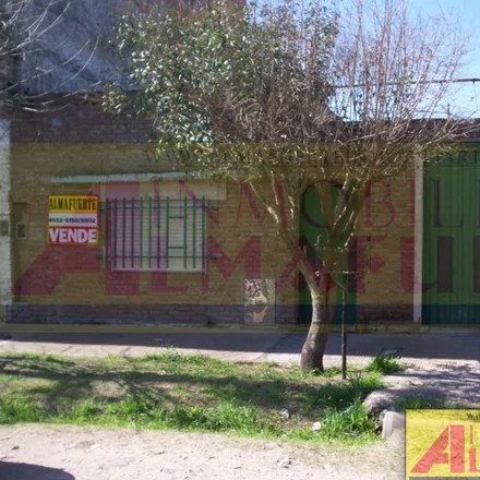 Image 1 - Godoy Cruz 2699, Villa Ansaldi, 1766 La Tablada, Argentina - House for sale