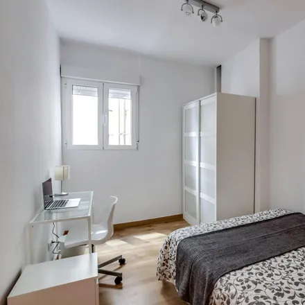 Rent this 8 bed room on Ronda de Sant Pere in 24, 08001 Barcelona