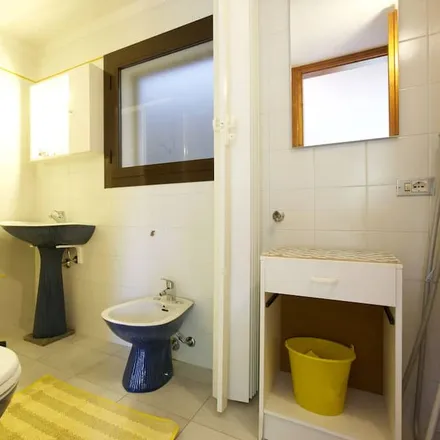 Image 5 - Porto Valtravaglia, Varese, Italy - Apartment for rent
