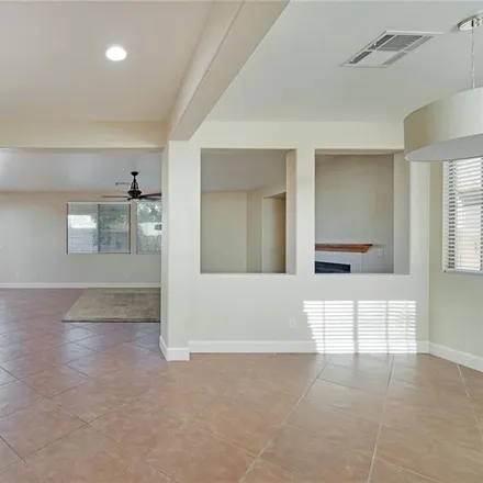 Image 3 - 8232 Mesa Bloom Street, North Las Vegas, NV 89085, USA - House for sale