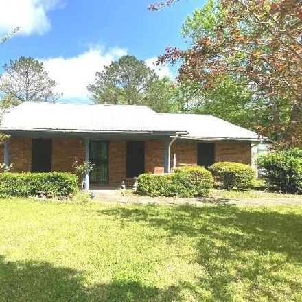 Rent this 3 bed house on E Church St in Ackerman, MS