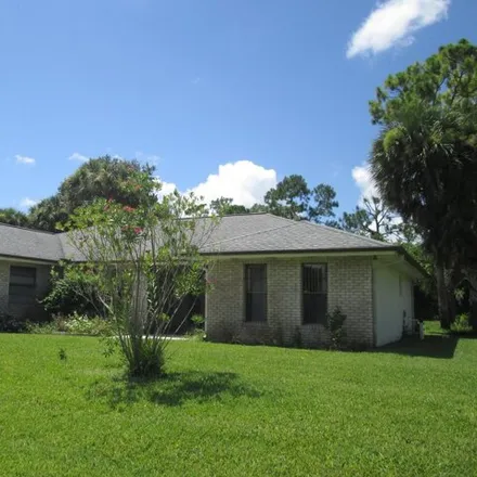 Image 2 - 418 Hurst Road Northeast, Palm Bay, FL 32907, USA - House for rent