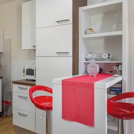 Rent this 3 bed house on Pula in Kolodvorska ulica, 52103 Grad Pula