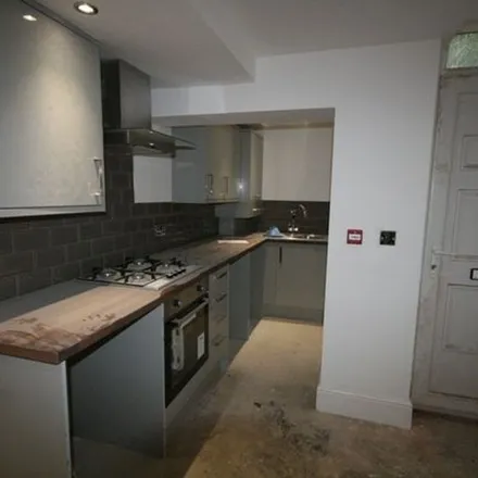 Image 5 - Delph Lane, Leeds, LS6 2HQ, United Kingdom - Apartment for rent
