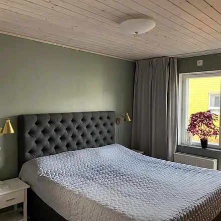 Rent this 5 bed apartment on Ligustervägen 57 in 138 34 Älta, Sweden