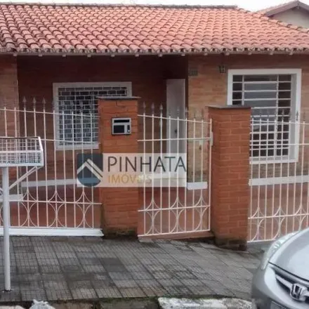 Rent this 2 bed house on Rua Monteiro de Barros 661 in Centro, Vinhedo - SP