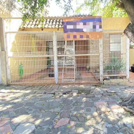 Buy this studio house on Calle Tzintzuntzán 1466 in Pinar de la Calma, 45080 Región Centro