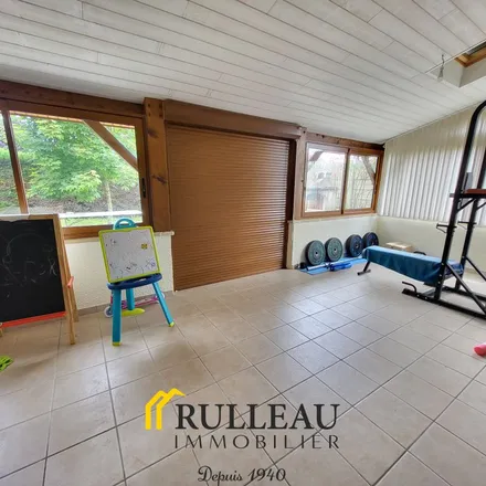 Rent this 3 bed apartment on 270 Route de Branda in 33240 La Lande-de-Fronsac, France