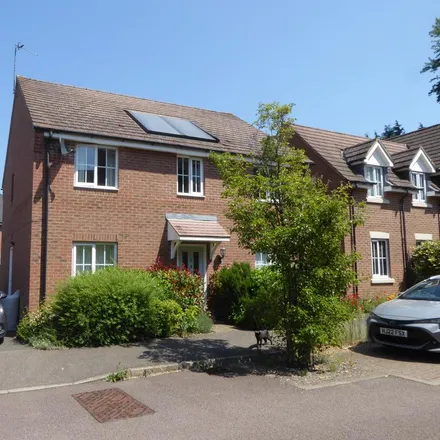 Rent this 4 bed house on Cable Crescent in Milton Keynes, MK17 8GG