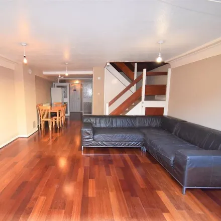 Rent this 3 bed duplex on Armytage Road in London, TW5 9JL
