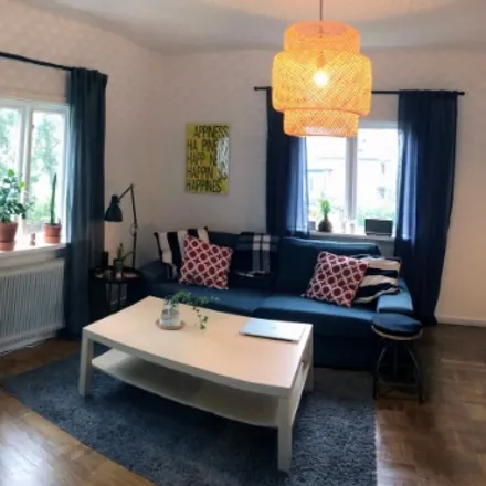 Rent this 3 bed house on Norrängsvägen 79 in 141 43 Stuvsta-Snättringe, Sweden