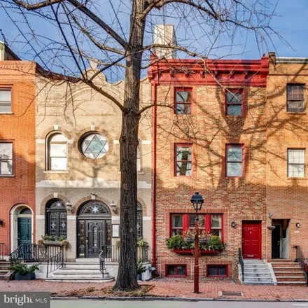 Image 1 - 507 Pine Street, Philadelphia, PA 19172, USA - House for sale