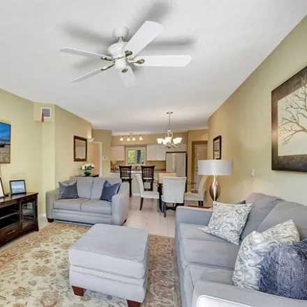 Image 7 - 2077 Lavers Circle, Delray Beach, FL 33444, USA - Condo for sale