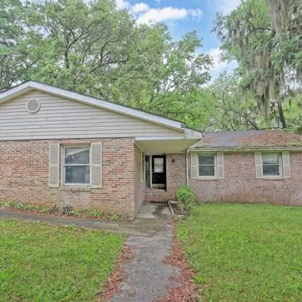 Buy this 3 bed house on 83 Capwing Drive in Tanglewood, Beaufort County