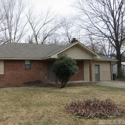 Rent this 3 bed house on 1118 Mitchell Street in Conway, AR 72034