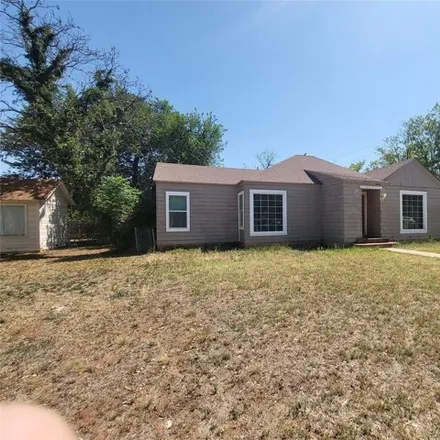 Image 2 - 247 College Drive, Abilene, TX 79601, USA - House for rent