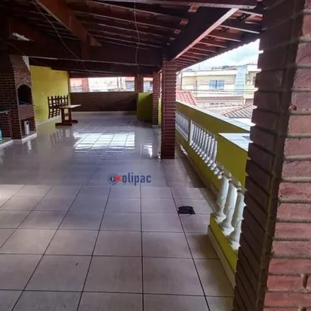 Buy this 3 bed house on Rua Inglaterra in Vila Barros, Guarulhos - SP