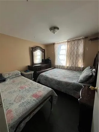 Image 7 - 2920 Brighton 12th Street, New York, NY 11235, USA - Duplex for sale