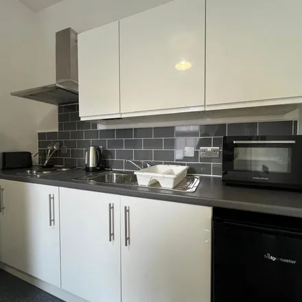 Rent this 1 bed apartment on London Road in Coventry, CV1 2JP