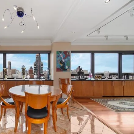 Image 3 - The Landmark, 300 East 59th Street, New York, NY 10022, USA - Apartment for sale