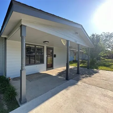 Buy this 3 bed house on 5209 Lovell Avenue in Fort Worth, TX 76107