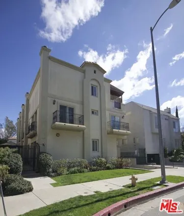Image 2 - Whitsett & Moorpark, Whitsett Avenue, Los Angeles, CA 91605, USA - Condo for rent