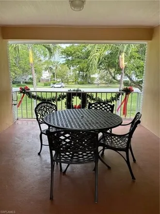 Image 3 - 544 Broad Avenue South, Naples, FL 34102, USA - Condo for rent