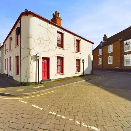 Buy this 3 bed house on The Red Lion in 72-74 High Street, Barton-upon-Humber