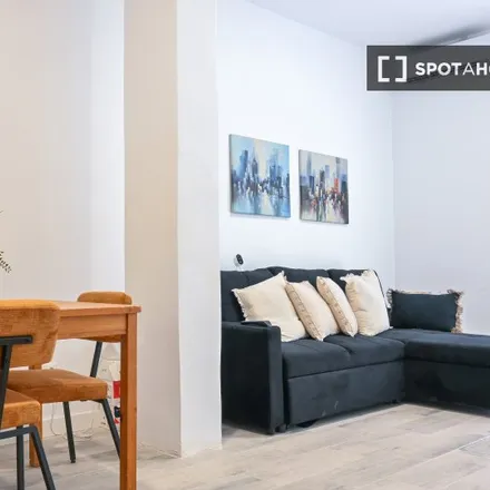 Rent this studio apartment on Calle del Conde de Vistahermosa in 28019 Madrid, Spain