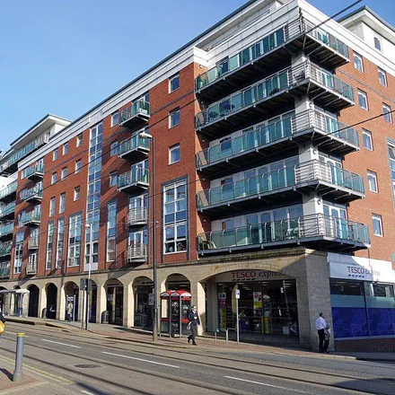 Rent this 2 bed apartment on Tesco Express in 139 West Street, Devonshire