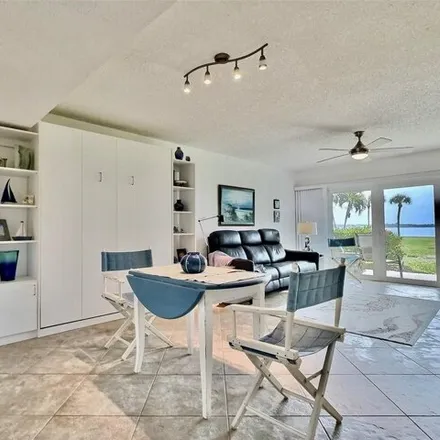 Image 8 - 7450 Sunshine Skyway Lane South, Saint Petersburg, FL 33715, USA - Condo for sale